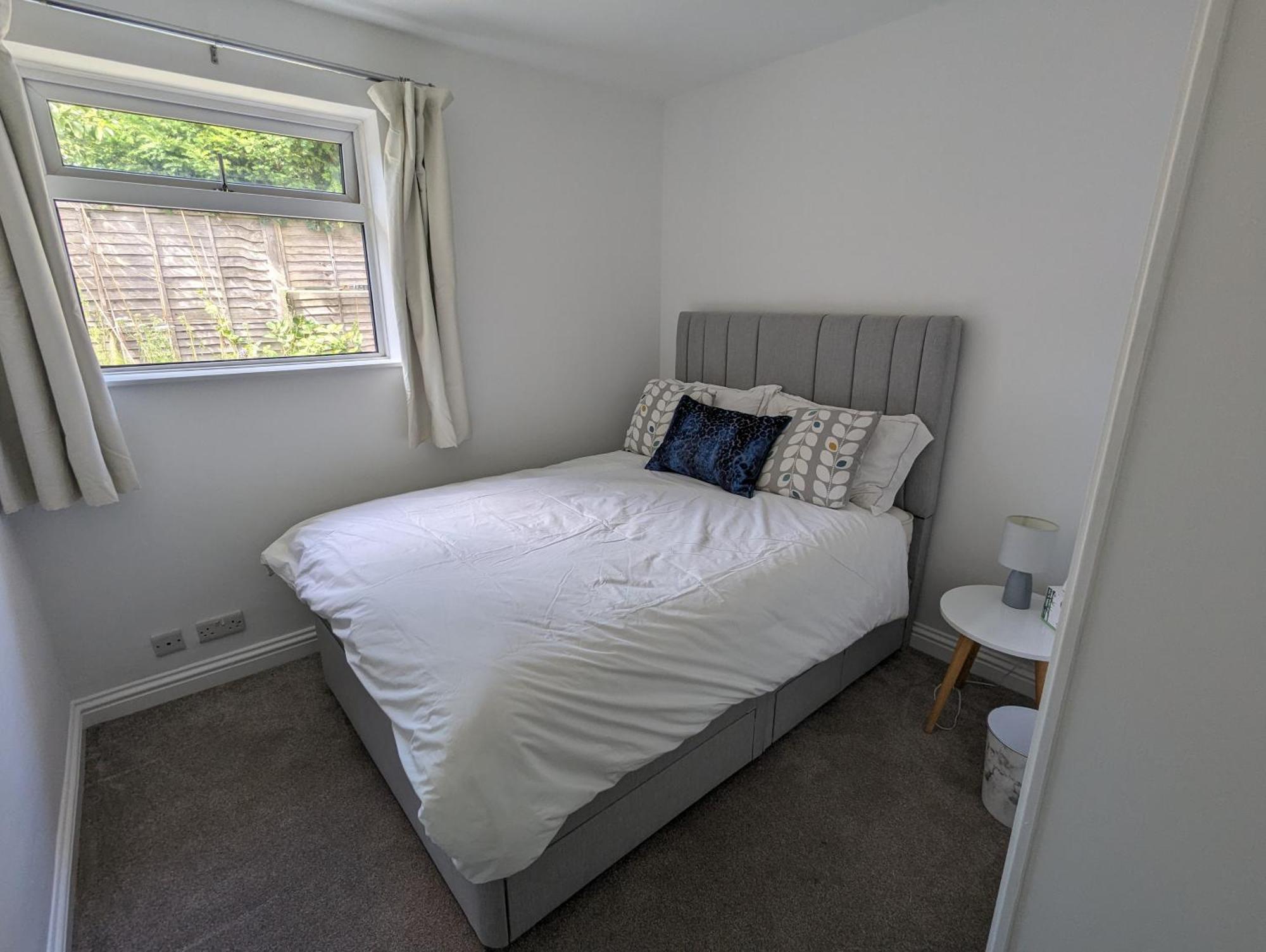 Peaceful Glastonbury Bungalow - Ideally Located Εξωτερικό φωτογραφία